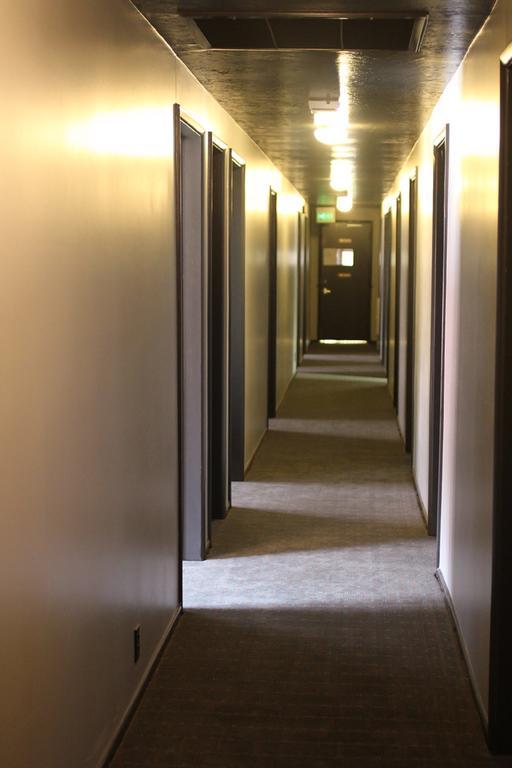 Lux Rooms Wallace Bagian luar foto